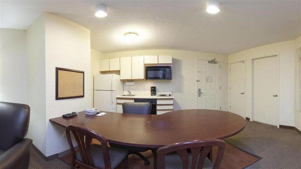 Sonesta Simply Suites Columbus Airport Gahanna Buitenkant foto